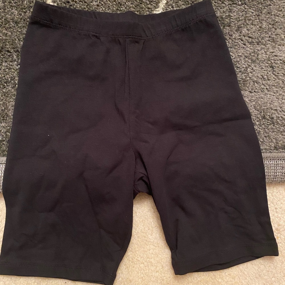 Nwot black Zenana biker shorts